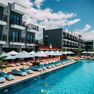 Hotel Nuevo Deluxe